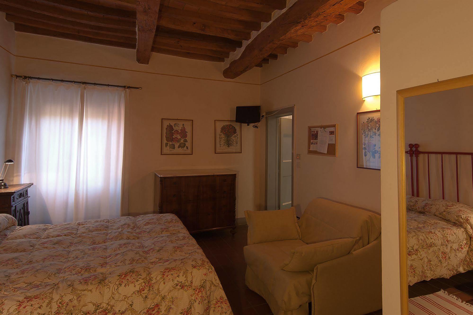 Podere Violino Farm stay *